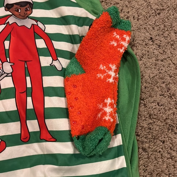 New 12/14 elf on the shelf pjs - Picture 4 of 5